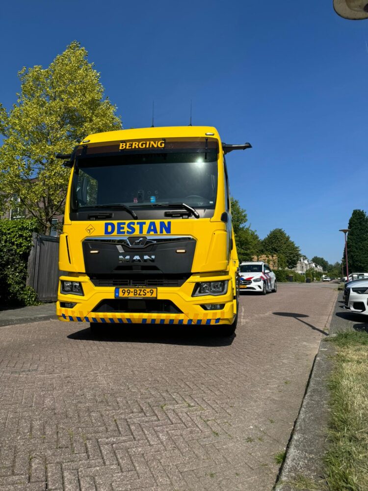 Destan sleepdienst takelwagen